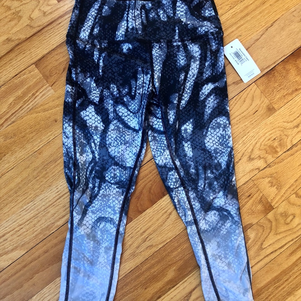 Peach reversible capris - Picture 2 of 6